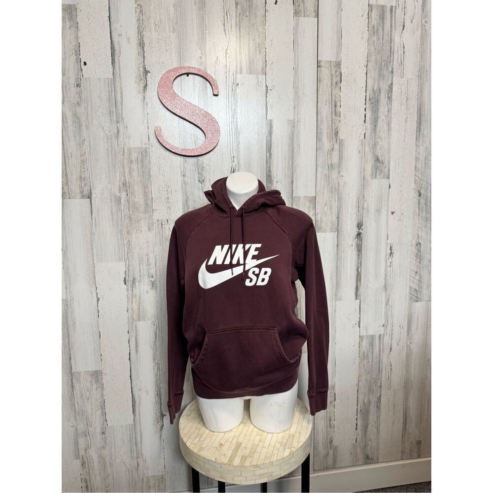 Nike pullover hoodie size small